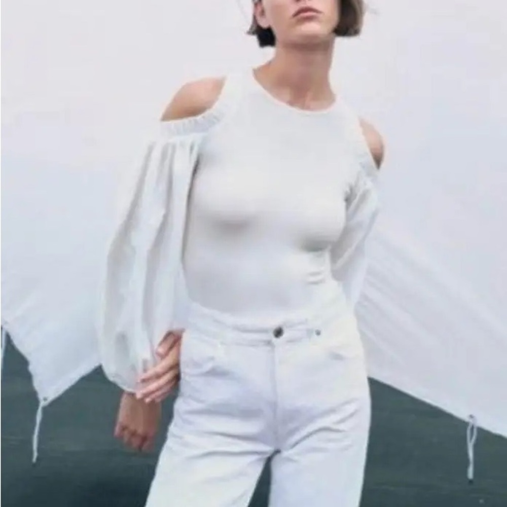 ZARA | Ribbed Voluminous Balloon Long Sleeve Cut Out Bodysuit